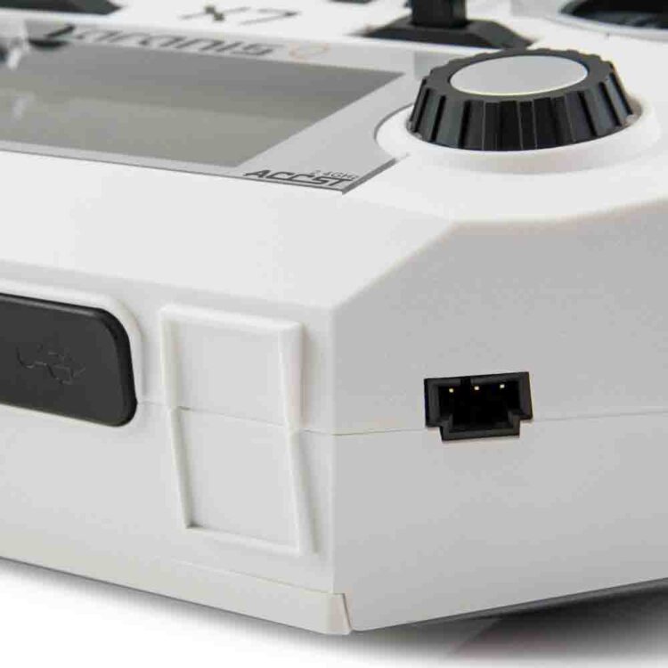 FrSky Taranis Q X7 2.4GHz 16CH ACCESS Transmitter With R9M 2019 Module - Image 3