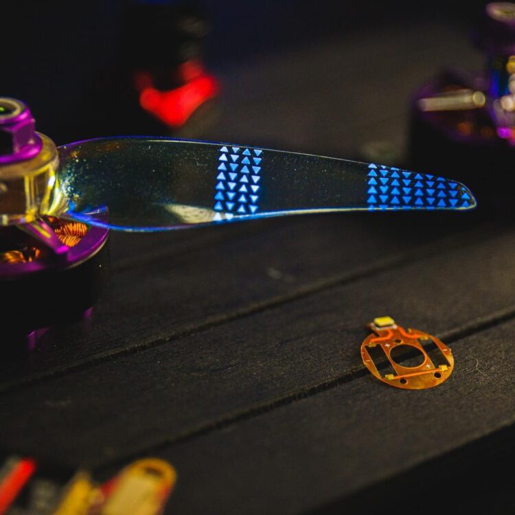 Gemfan Moonlight 51466 3-Blade LED Propeller (Set of 4) - Image 7